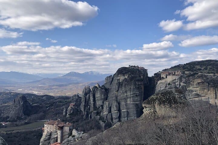 Two-Day Private Tour: Delphi & Meteora Highlights with Local Lunches