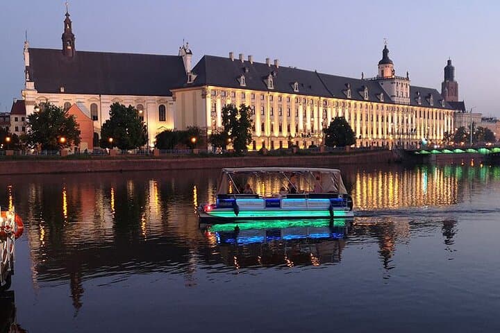 Wrocław by Water: Small-Group Catamaran Cruise on the Oder