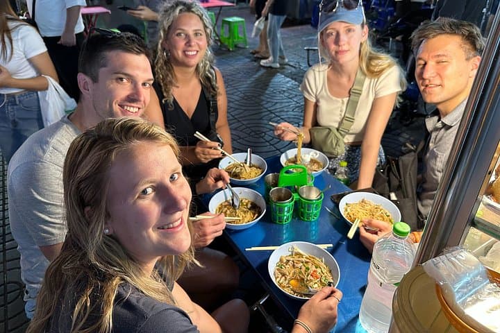 Bangkok Chinatown Night Food Tour — Best Yaowarat Street Eats photo 1