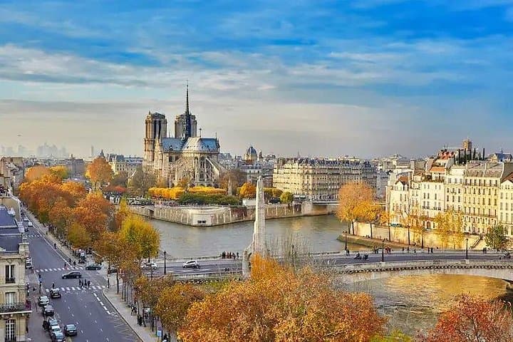 Paris in a Day: Private Full-Day Driving Tour of City Highlights photo 4