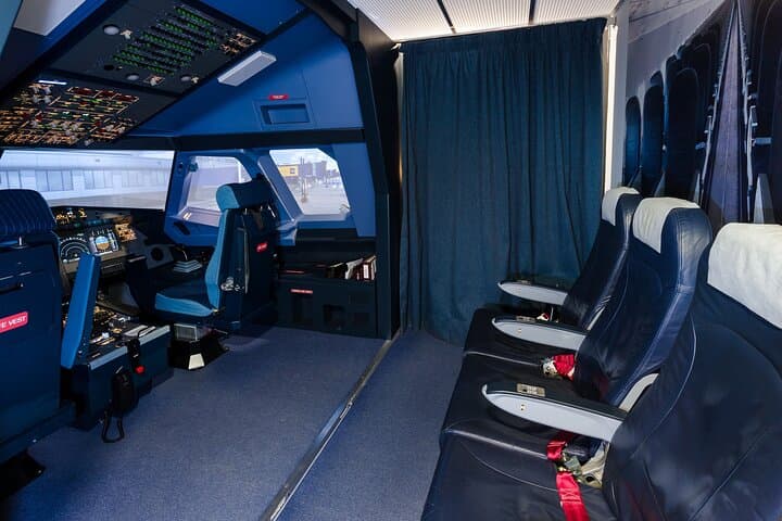 Fly an Airbus A320 Simulator in Athens — Become a Pilot for a Day photo 6