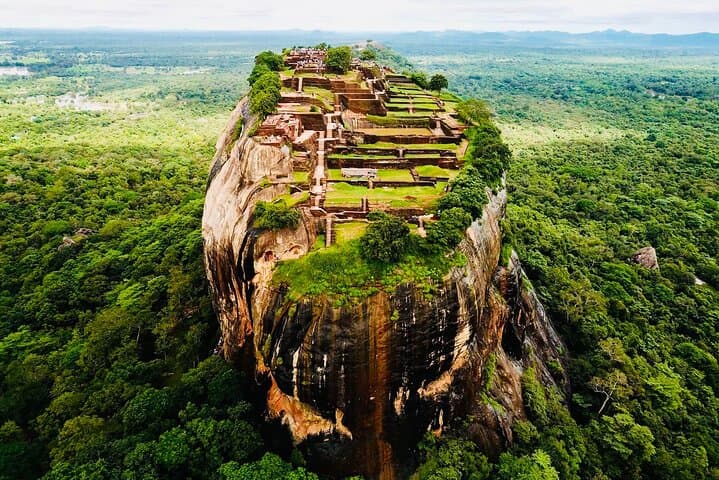 Sigiriya, Dambulla & Minneriya: Private Day Trip from Kandy