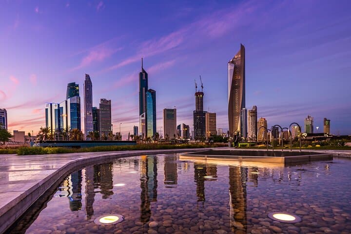 Kuwait City and Desert Full-Day Tour — Kuwait Towers, Grand Mosque & Sunset Dunes