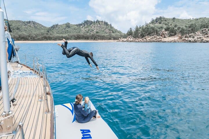 Magnetic Island Lunchtime Sailing Cruise: Radical Bay Swim & BBQ Lunch photo 1