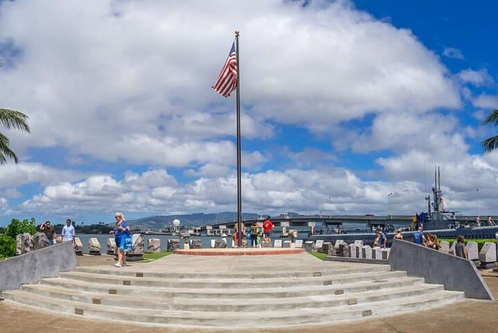 Pearl Harbor & Honolulu City Tour: USS Arizona Memorial, Waikiki Highlights and Practical Tips photo 6