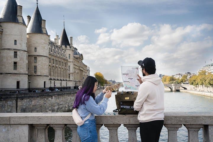 Paris Mystery Walking Game: Marie Curie's Secret Weapon Treasure Hunt photo 3