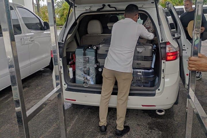 Stress-Free Private Transfer: Punta Cana Airport to Bávaro Hotels photo 2