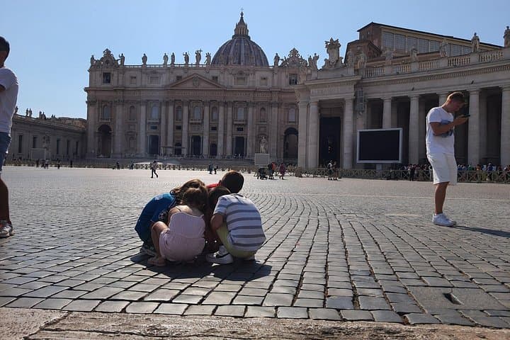 Family Treasure Hunt at St. Peter’s Basilica: Kid-Friendly Vatican Tour photo 1