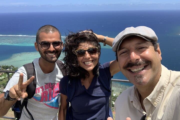 Moorea 4x4 Adventure from Tahiti: Magic Mountain, Belvedere Lookout and Pineapple Valleys photo 5