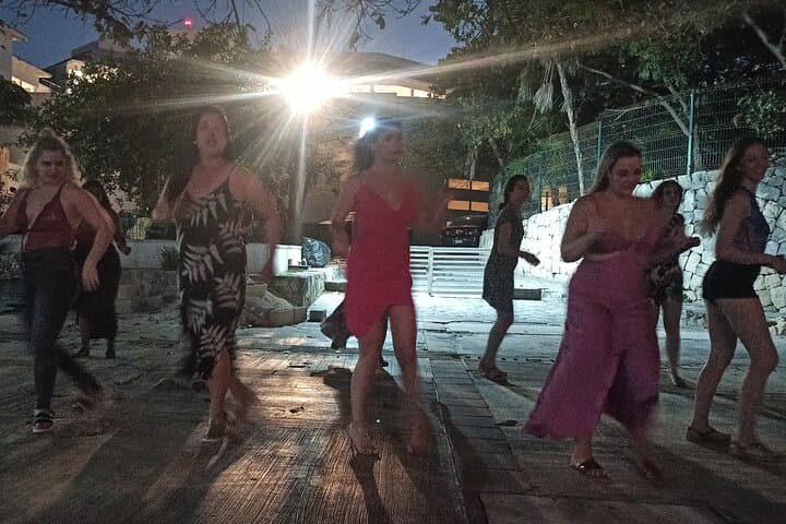 Salsa Nights in Puerto Morelos: Learn Salsa & Bachata with Locals photo 4