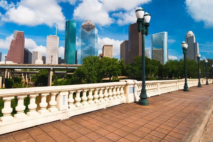 Self-Guided Downtown Houston Audio Walking Tour: Historic Sites and Art Deco Highlights photo 2