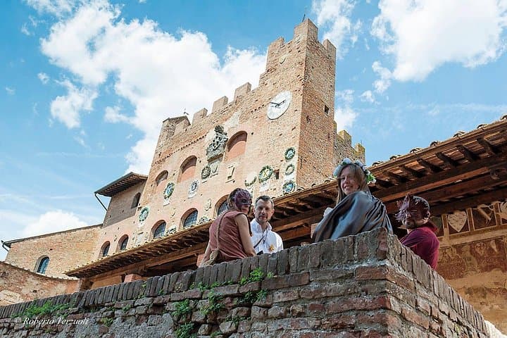Treasure Hunt of the Vicar: Interactive Puzzle at Palazzo Pretorio, Certaldo Alto photo 1