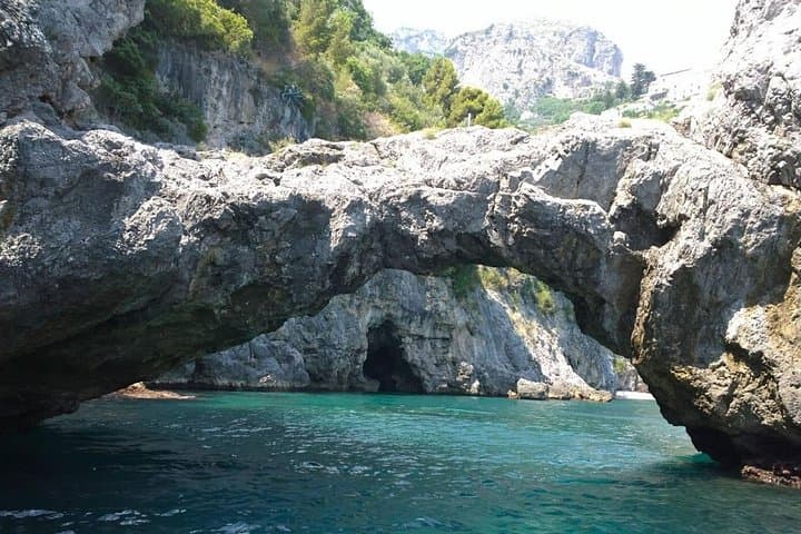 Private Full-Day Amalfi Coast Boat Tour with Skipper and Snorkeling photo 4