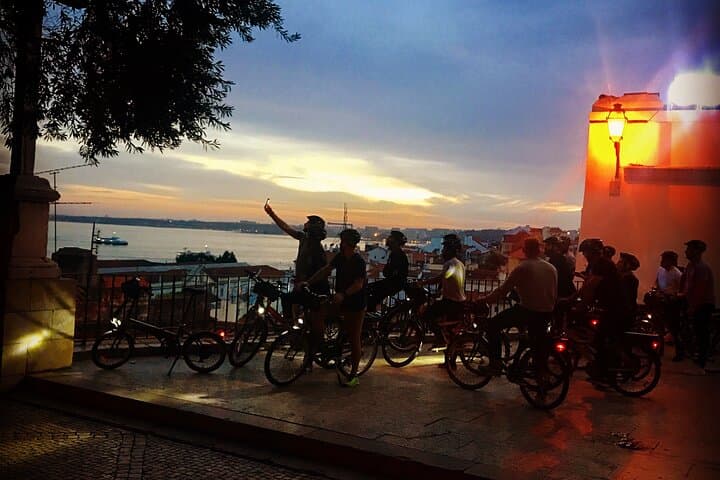 Lisbon Night Tour by Electric Bike: Sunset Miradouros & City Lights photo 2