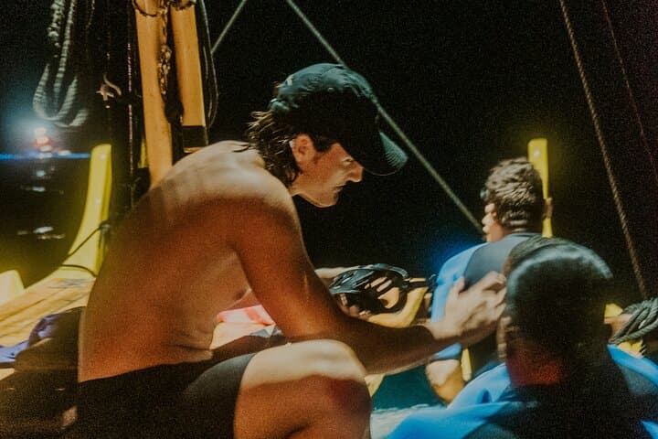 Night Manta Ray Snorkel in Kailua-Kona: Guided Canoe Tour on the Big Island photo 5