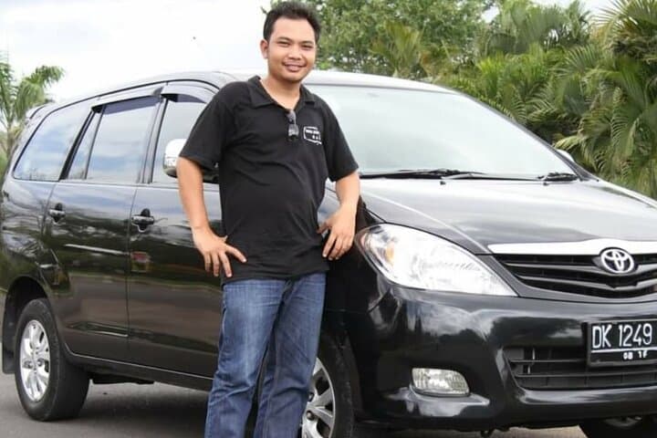 Private Bali Car Hire with English-Speaking Chauffeur — Customize Ubud, Waterfalls & Temples photo 2