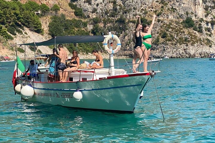 Gaeta to Sperlonga Private Boat Tour — Ulysses Riviera Day Cruise