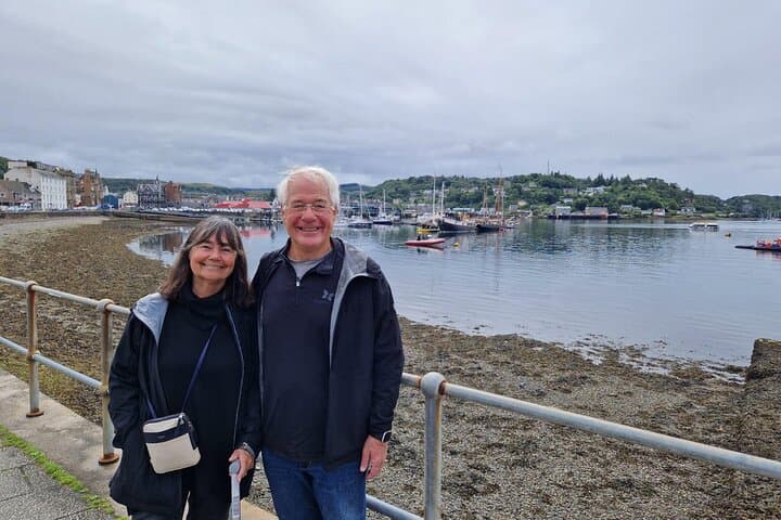 Oban Wee Walk & Whisky Tasting: Guided Coastal Walk and 3 Drams photo 2