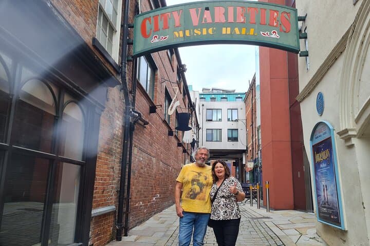 Private Leeds City Walking Tour — Explore Victorian Arcades, Markets & Hidden Golden Owls