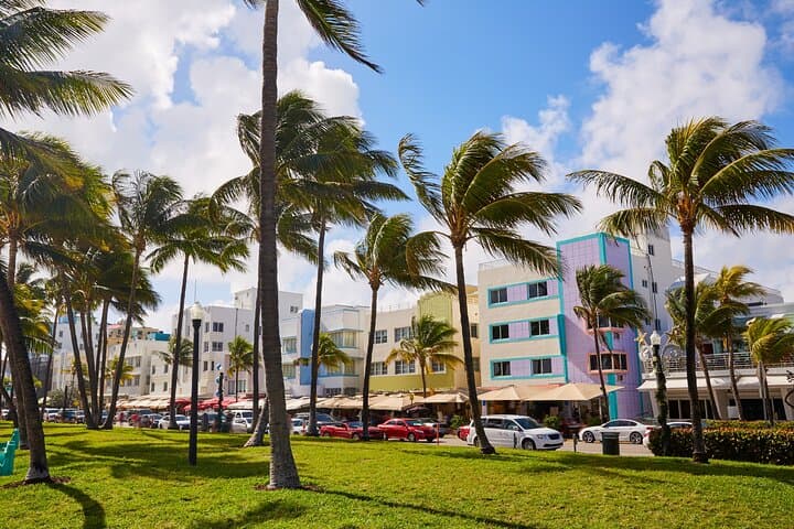 Private Miami Art Deco Walking Tour — South Beach Architecture Walk photo 6