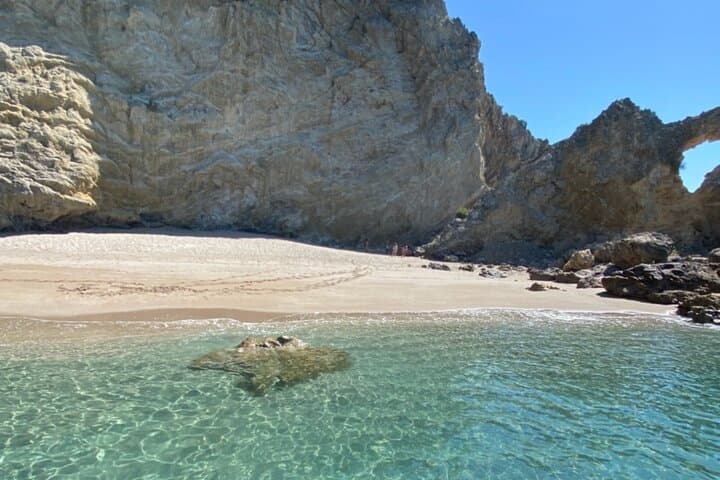 Sesimbra Secret Beaches and Caves Boat Trip — Arrábida Coast Highlights photo 4
