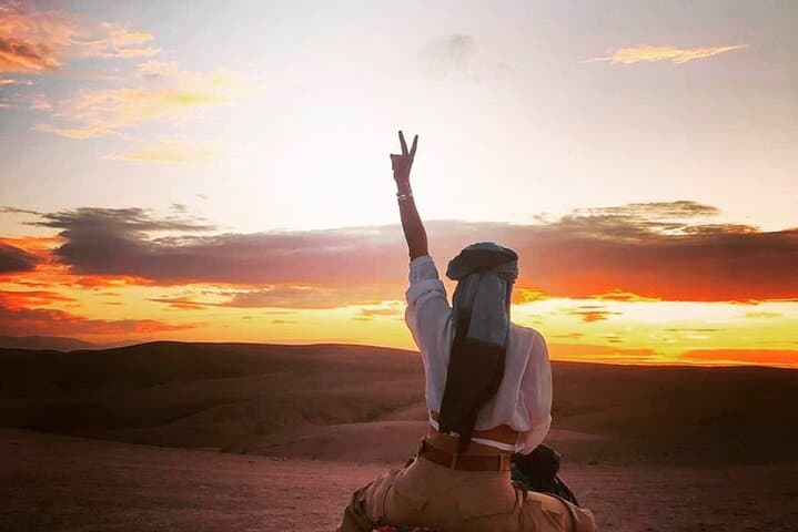 Dinner Under the Stars in Agafay Desert: Sunset Tagine & Camel Ride