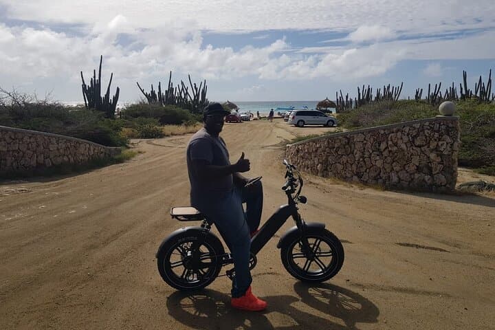 Electric Bike Rentals in Aruba: Solar‑Charged Coastal and Backroad Tours photo 4