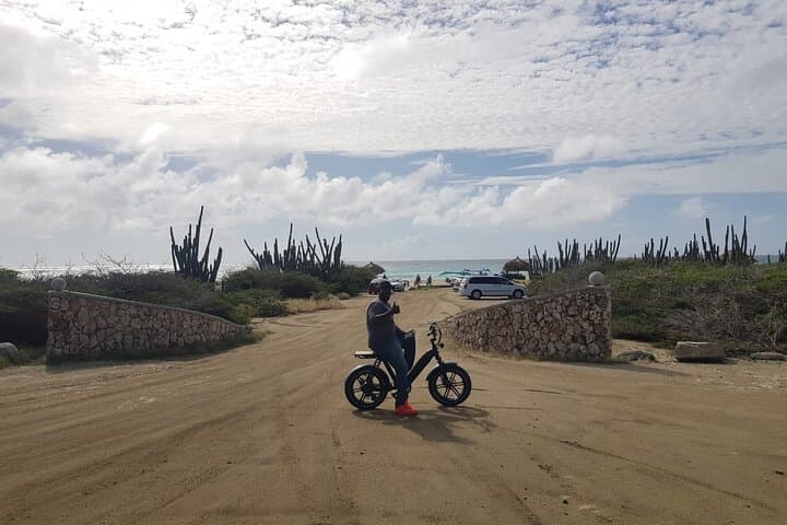 Electric Bike Rentals in Aruba: Solar‑Charged Coastal and Backroad Tours photo 5