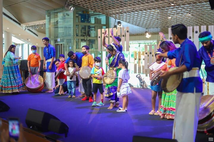 Hands-On Arts & Heritage Workshop in Little India with Banana-Leaf Lunch