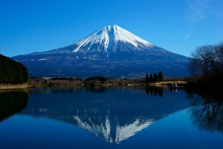 Mt Fuji & Hakone Full-Day Bus Tour from Tokyo: Ropeway, Lake Ashi & Ninja Village photo 2