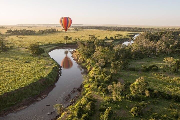 4-Day Masai Mara Jeep Safari: Wildebeest Migration & Big Five Lodge Experience photo 6