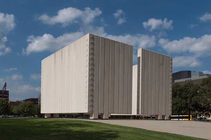 Self-Guided Dallas Scavenger Hunt: Explore Downtown with the Explorial App photo 6