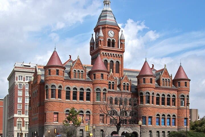 Self-Guided Dallas Scavenger Hunt: Explore Downtown with the Explorial App photo 5