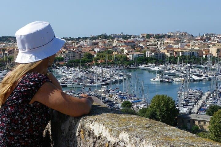 Monaco to Antibes Private Transfer with 2-Hour Stop in Nice: Promenade Walk & Coastal Sights photo 4
