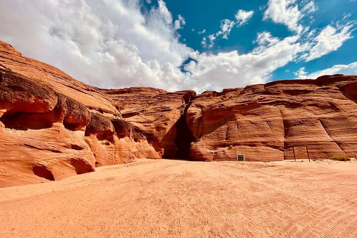 Exploring Upper Antelope Canyon and Horseshoe Bend: A Half-Day Adventure from Page, Arizona photo 2