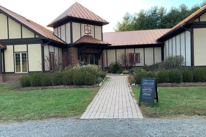 Private Loudoun County Wine Day Trip from Washington DC with 3 Winery Stops photo 4
