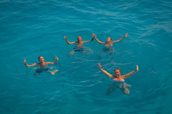 Private Giftun Island Boat Tour with Snorkeling and Lunch from Hurghada photo 3