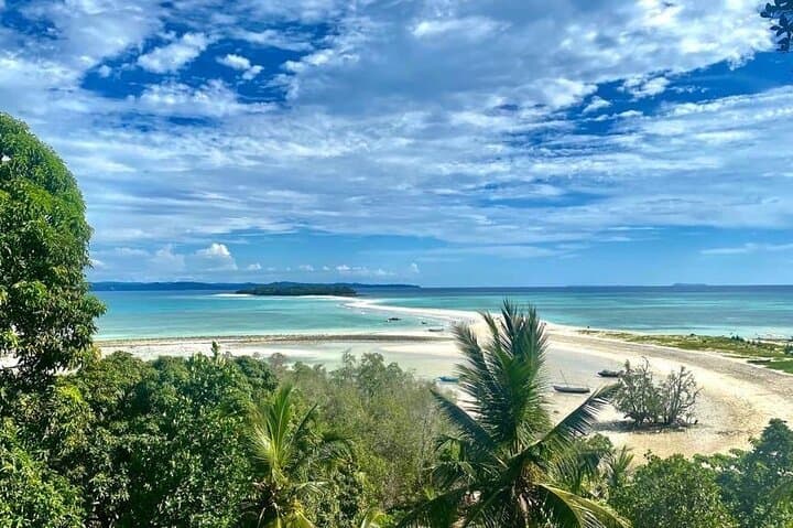Nosy Iranja Day Tour: Beaches, Turtles & Eiffel Lighthouse from Nosy Be photo 4