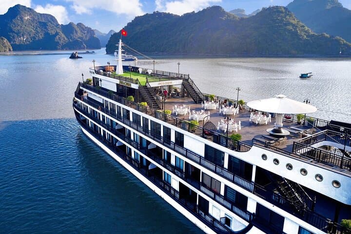 Halong Bay Luxury Cruise: 2-Day Halong & Lan Ha Bay Overnight Experience
