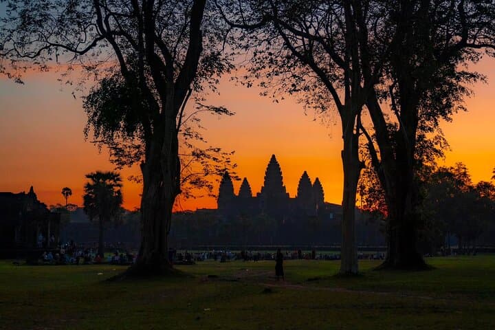 Sunrise at Angkor Wat: Private Temples Sunrise Adventure in Siem Reap photo 2