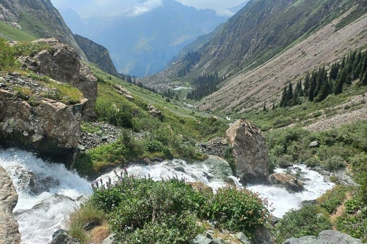 10-Day Issyk-Kul Circuit: Alpine Lakes, Ala-Kul & Yurt Camps photo 4