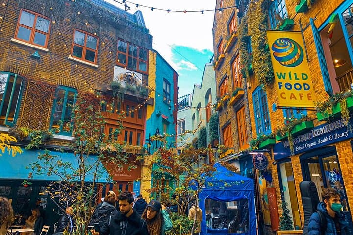 Secret Squares: Central London Exploration Game from Piccadilly to Soho photo 6