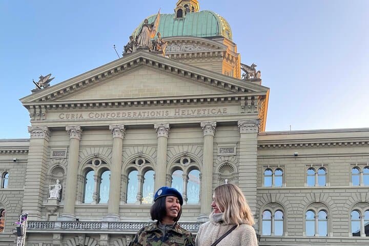 Bern UNESCO Old Town Walking Tour — Einstein, Fountains & Local Flavors photo 5