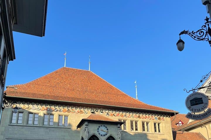 Bern UNESCO Old Town Walking Tour — Einstein, Fountains & Local Flavors photo 6
