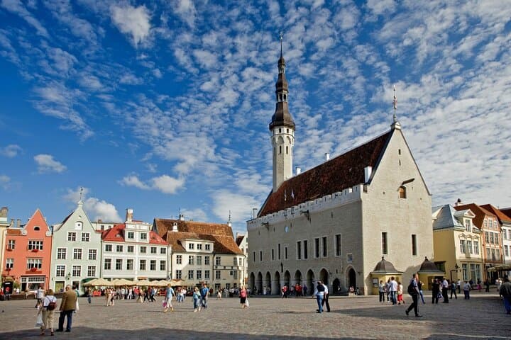 Tallinn Old Town 1-Hour Walking Tour: Quick Cultural Immersion in the Medieval Core photo 4