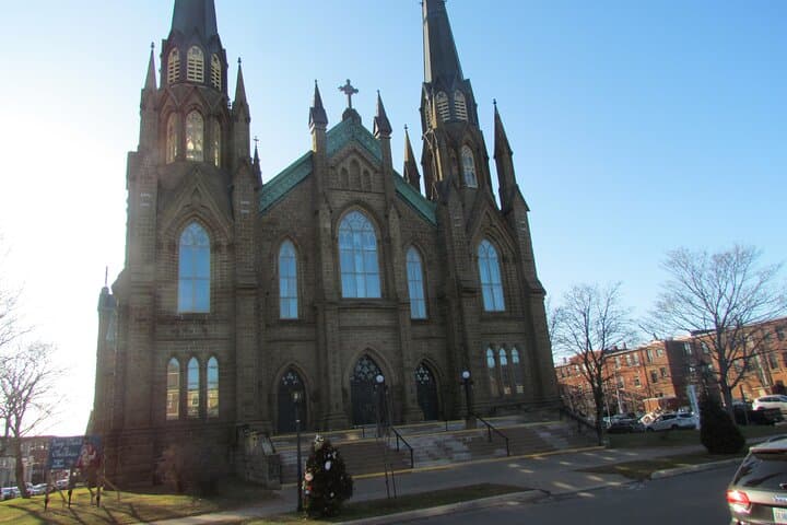 Explore PEI's North Shore: Private Charlottetown Coastal & Cultural Tour photo 2