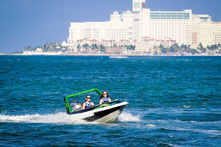 Drive a Speedboat and Snorkel in Nichupté Lagoon, Cancun photo 5