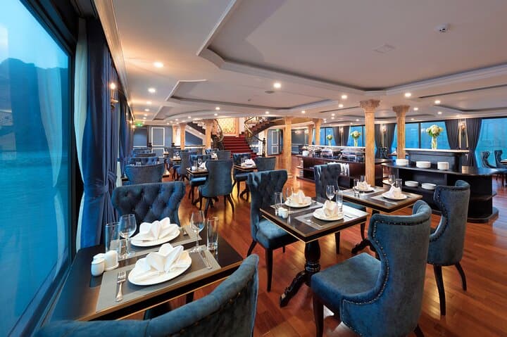 Luxury Overnight Cruise Through Ha Long & Lan Ha Bay: 2-Day Le Théâtre Experience photo 6