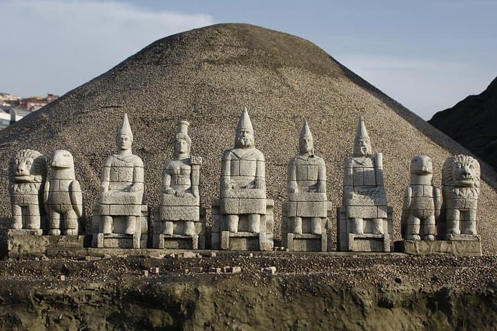 Private Multi-Day Tour to Mount Nemrut: Sunrise at the Tumulus & Ancient Statues photo 3