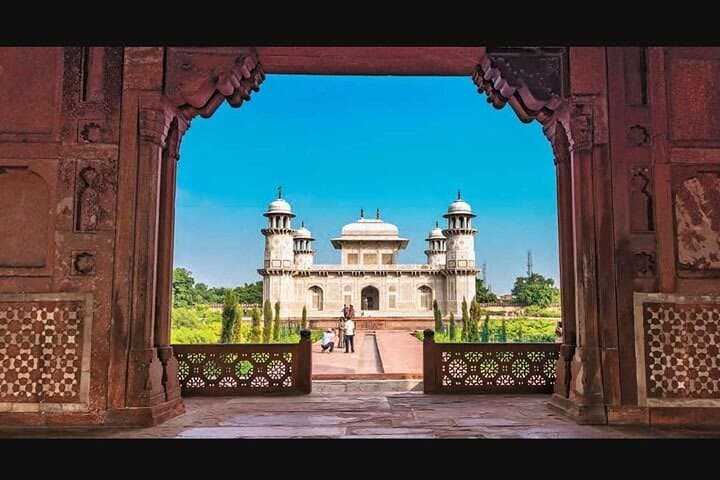 Sunrise at the Taj: Private Day Tour from Delhi to Agra by Car photo 3